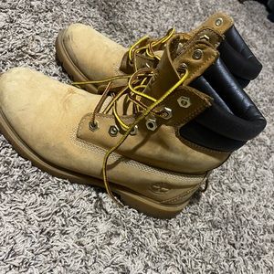 Timberland Boots (Size 7)